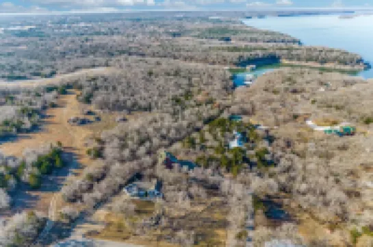 The Barrel House on Lake Texoma