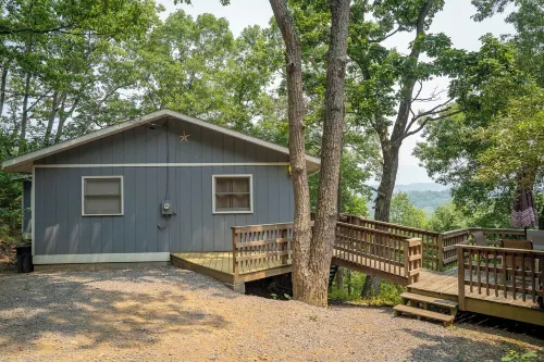 3-bedroom cabin with GORGEOUS views