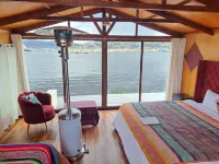 Uros Aruma Uro Lodge Các khách sạn gần Catedral de Puno