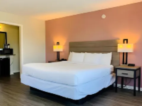 Econo Lodge Inn & Suites Hotels in Abilene