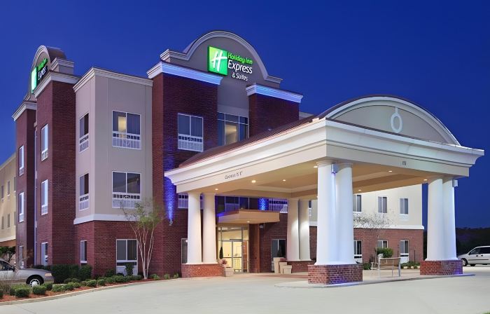 Holiday Inn Express & Suites CANTON by IHG