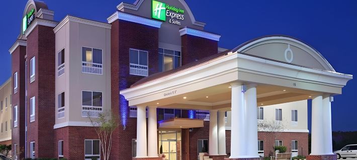 Holiday Inn Express & Suites CANTON by IHG Hotele w: Wayne County