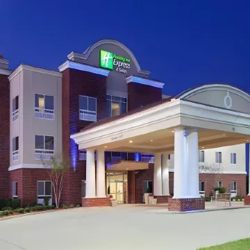 Holiday Inn Express & Suites CANTON by IHG