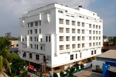 Royal Park Kakinada Hotels near Jawahar Park
