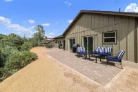 Watching Wildlife: Private Oasis for 4 w/ Patio, BBQ & Parking. Step Inside!