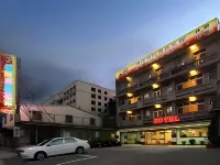 桃園龍潭樸隄商務旅館 鄰近雄獅文具-想像力製造所的酒店