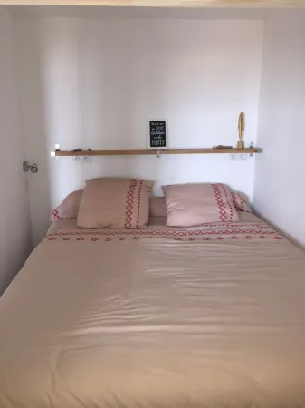 Apartment sea view, beach 1min Six Fours les plage -Les Lônes - Sanary /mer Отели рядом с достопримечательностью «Parc Aventure de la Coudou»