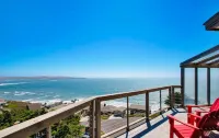 Panoramic Ocean Views walk to the Beach