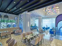 Vivanta Navi Mumbai Turbhe - breakfast