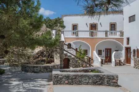 Kokos Traditional Houses Отели рядом с достопримечательностью «Feel Santorini»