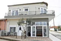 羅米莉亞旅館 住宿飯店