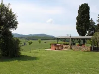 Apartment Between Pisa and Livorno Hotels in Collesalvetti
