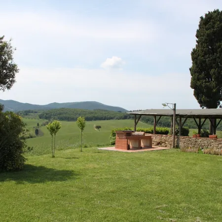 Apartment Between Pisa and Livorno
