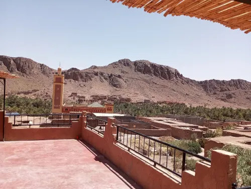 Auberge Restaurant Tissili " Oasis de Fint" - 2-Star