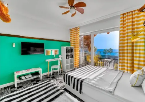 Anjeliq Downtown Boutique Hotel Hotels near Kleopatra Beach