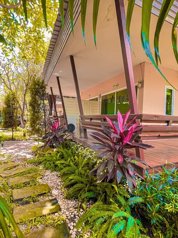 รูปภาพของเลมอน ชาเลต์ แก่งกระจาน รีสอร์ท