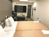 هوتل لايف ماكس توياما