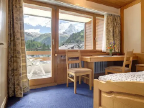 โรงแรมปาร์นาส โรงแรมในเซอร์แมท