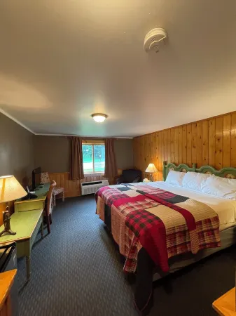 Northern Lights Lodge Отели в г. Стоу