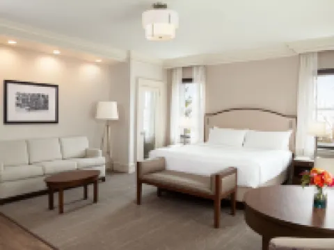 The Albion Summit Hotels in Summit