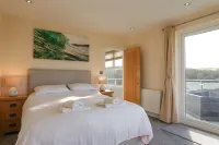 Hazelmere - Woolacombe-4 Bed-Sleeps 10-Tjshh Hotels near Rockham Beach