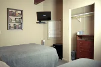 Old School Motel RV - Motels