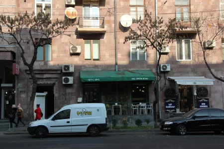 Ris Central Apartments Yerevan