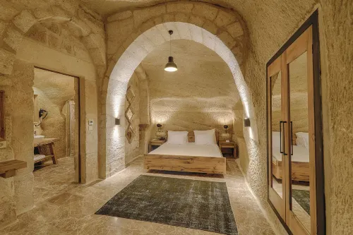 Solem Cave Suites