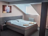 Almond Hotels in Teplice