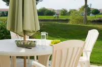 Résidence Madame Vacances les Maisons de Fontenelles Hotels in Saint Gilles Croix de vie