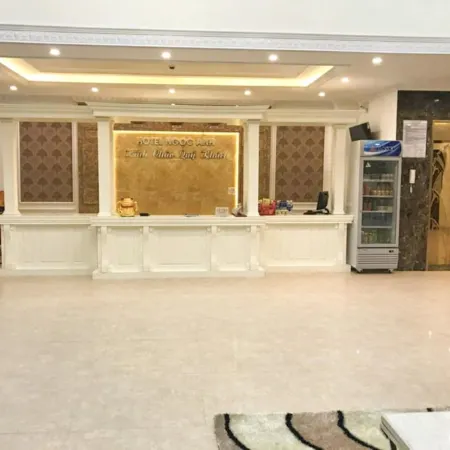 Ngoc Anh Hotel Отели рядом с достопримечательностью «Bai Tu Long Bay»