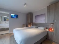 Holiday Home with Sauna and Outdoor Jacuzzi