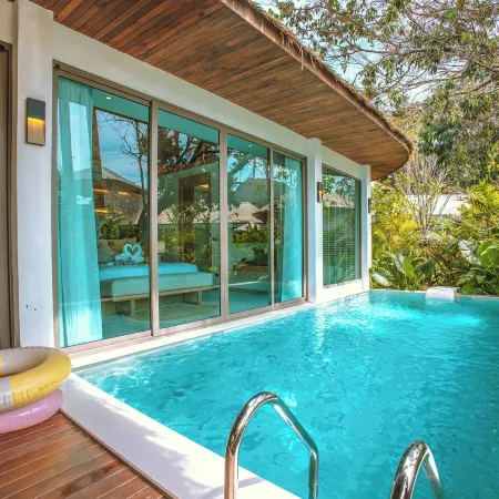 Luxtalay Khanom Hotel