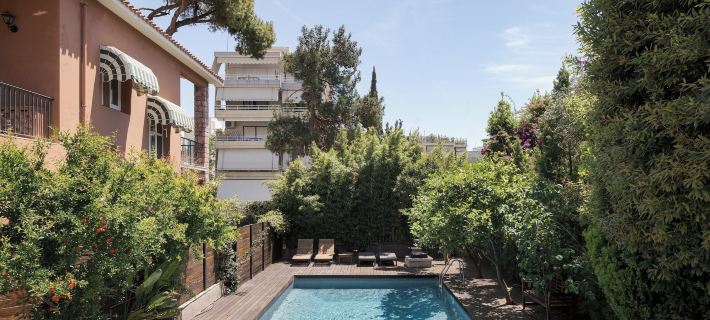 Lussuosa Villa Glyfada Hotels in Glyfada