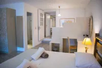 Holiday Sunset Villa... above the Beach! Hotel a Paros