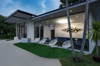 Nariya Bayfront Phuket シャロン桟橋周辺のホテル