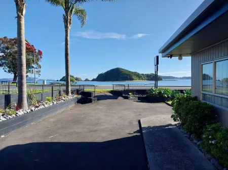 Bayview Motel Отели в г. Waitangi