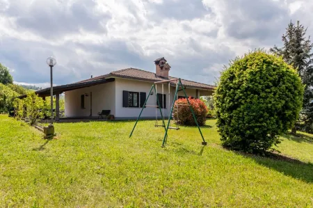 Panorama Villa Nestled Among the Vineyards Langhe