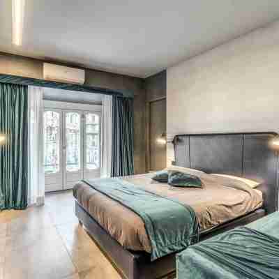 Lady Diamond Rooms