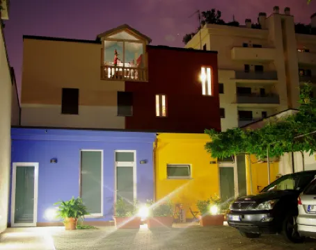 Il Girasole High Quality Inn Hotel berhampiran Teater Arcimboldi