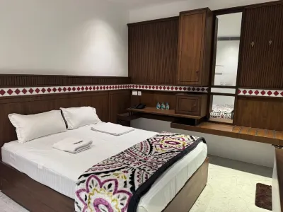 THE OLD CITY Hotels near Arulmigu Mrityunja Nathar temple