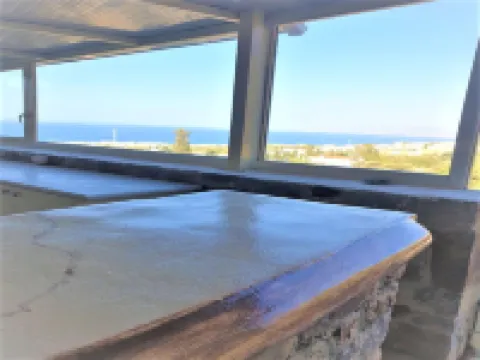 克里特島寬敞的三人房間