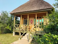 Engiri Game Lodge and Campsite Hotels near Katerera Town Council