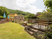 Holiday Home in Assisi with Pool & Nature