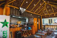 Longboard Paradise Surf Club Hotels in Recreio dos Bandeirantes