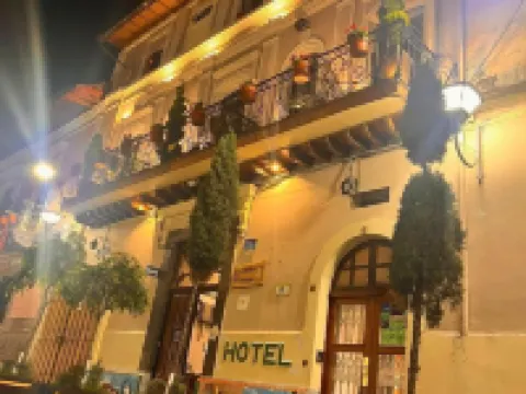 Friends Hotel & Rooftop - Historic Center & Museums Hotels in Quito