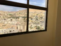Rakan ApartHotel and Luxury Rooms - vue sur la montagne