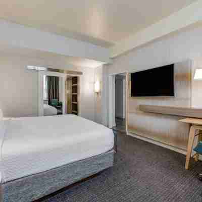 Sonesta Columbus Downtown Rooms
