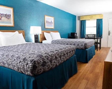 Riata Inn - Marfa Hotels in Marfa