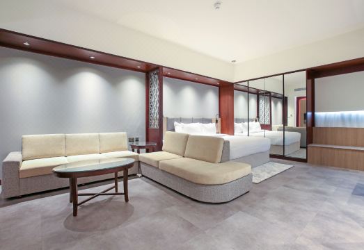 3. 시타라 호텔 아..